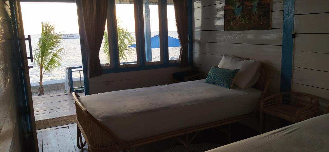 Moyo Island Resort Ngoại thất bức ảnh