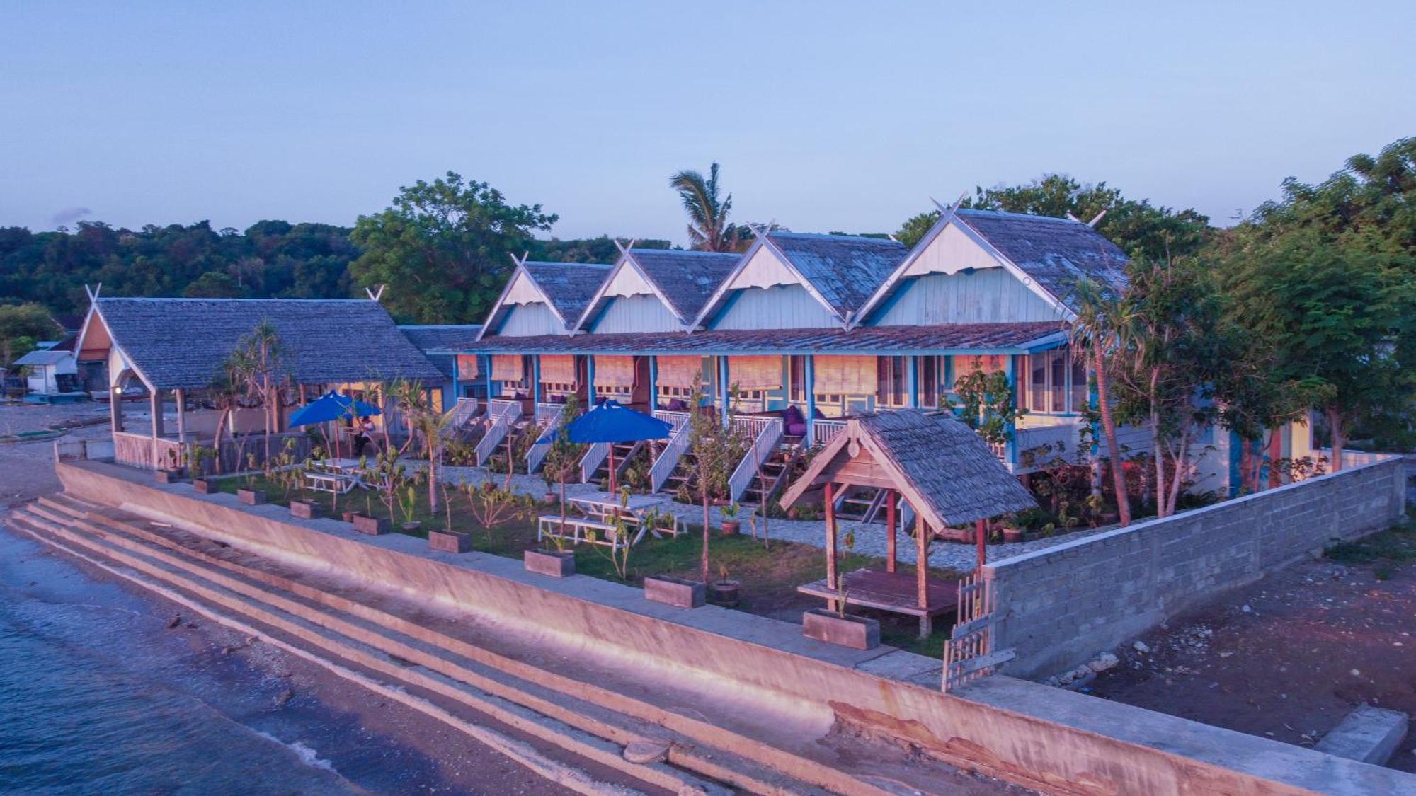 Moyo Island Resort Ngoại thất bức ảnh